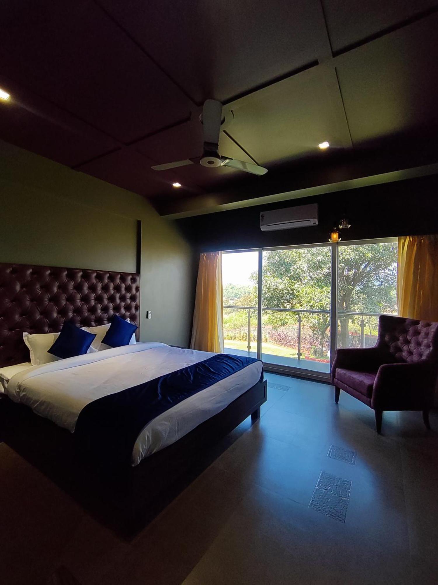 Ananta Villa Lonavala Eksteriør billede